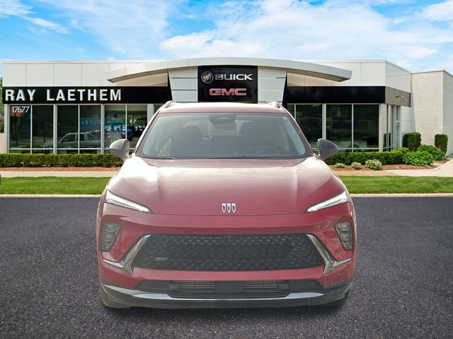 New 2025 Buick Envision Sport Touring image 8