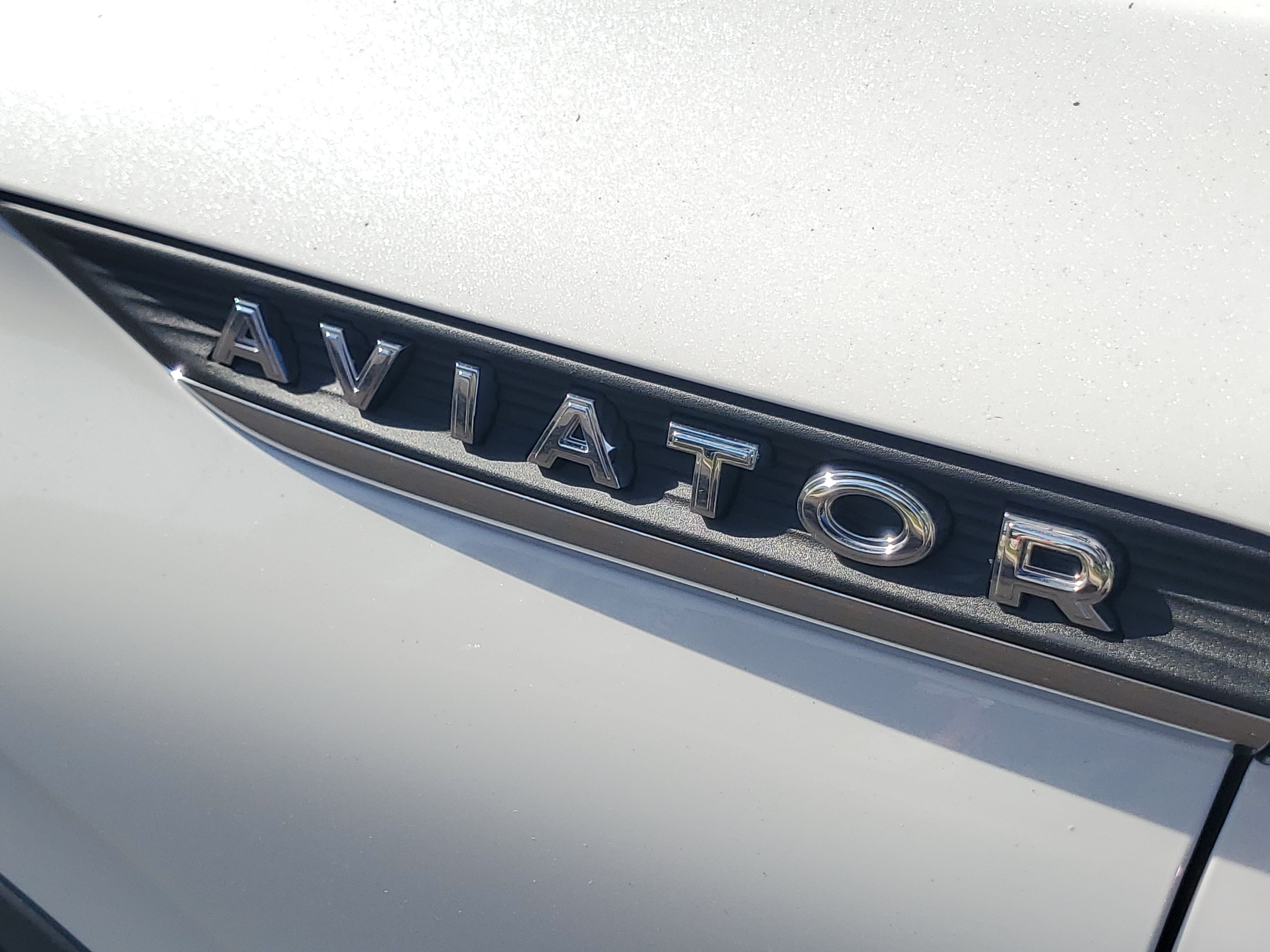 New 2027 Lincoln Aviator AWD image 7