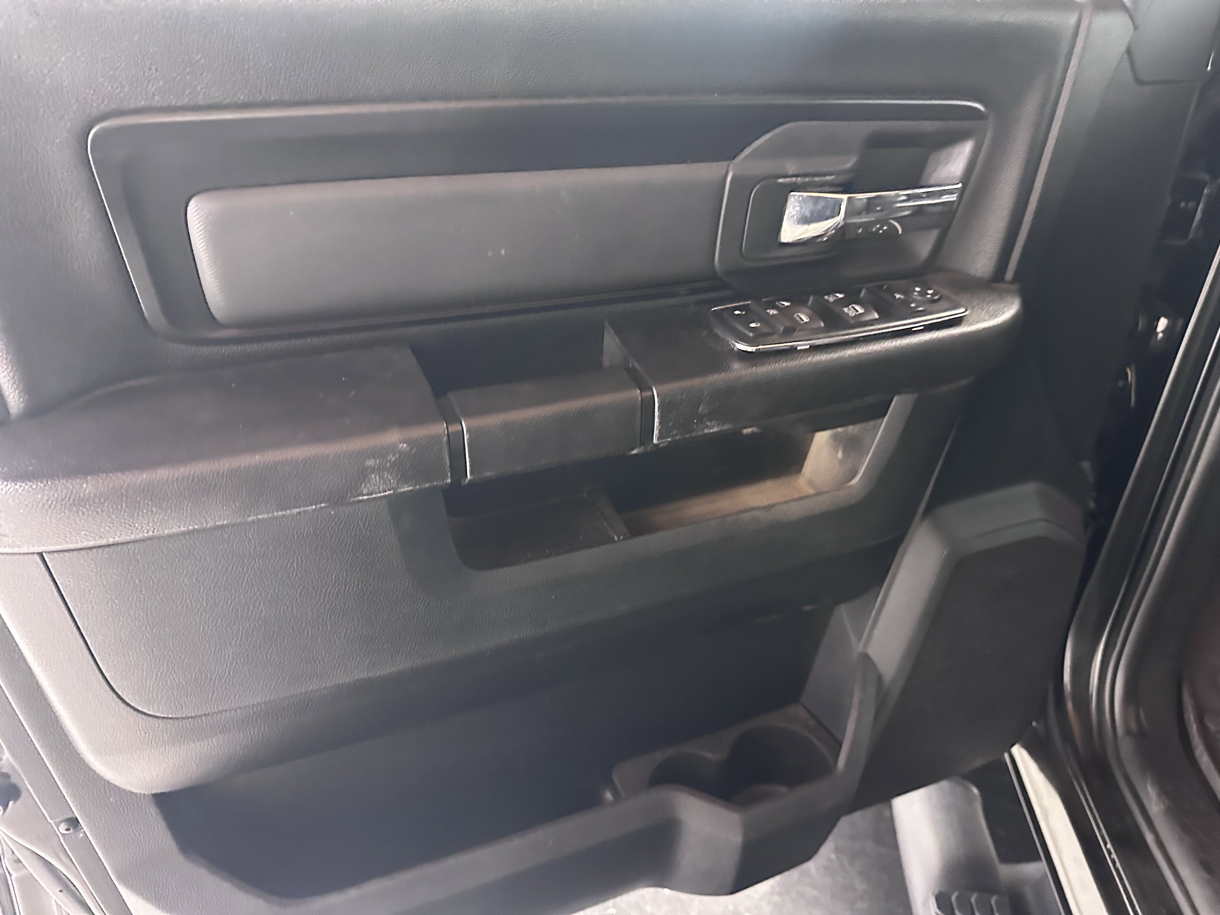 Used 2017 RAM 1500 Rebel w/ Luxury Group image 47