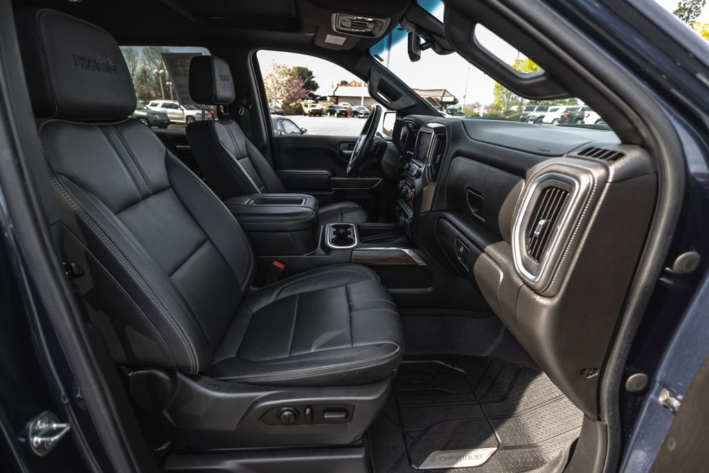Used 2022 Chevrolet Silverado 1500 High Country w/ Safety Package II image 32