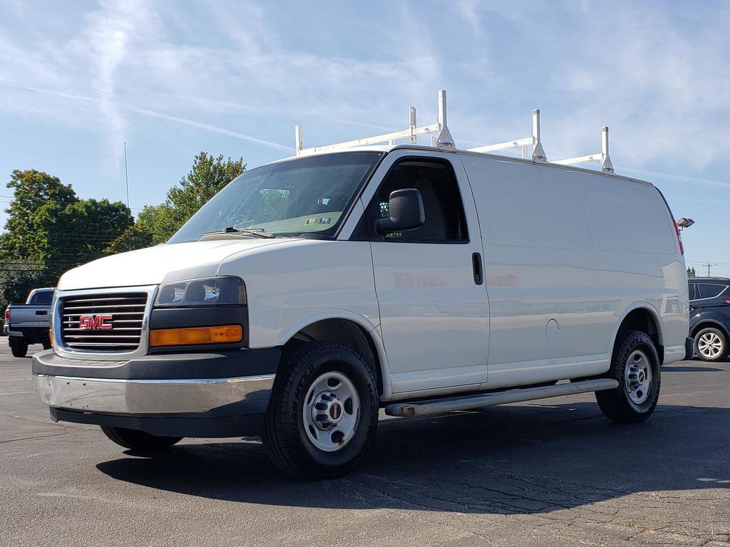Used 2017 GMC Savana 2500 image 3