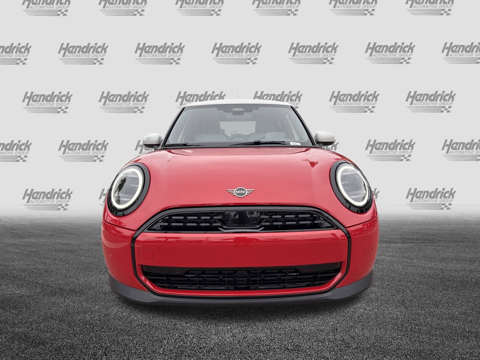 Used 2026 MINI Cooper 4-Door Hardtop image 3