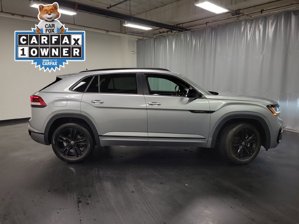 Used 2023 Volkswagen Atlas Cross Sport SEL R-Line AWD/4WD image 9
