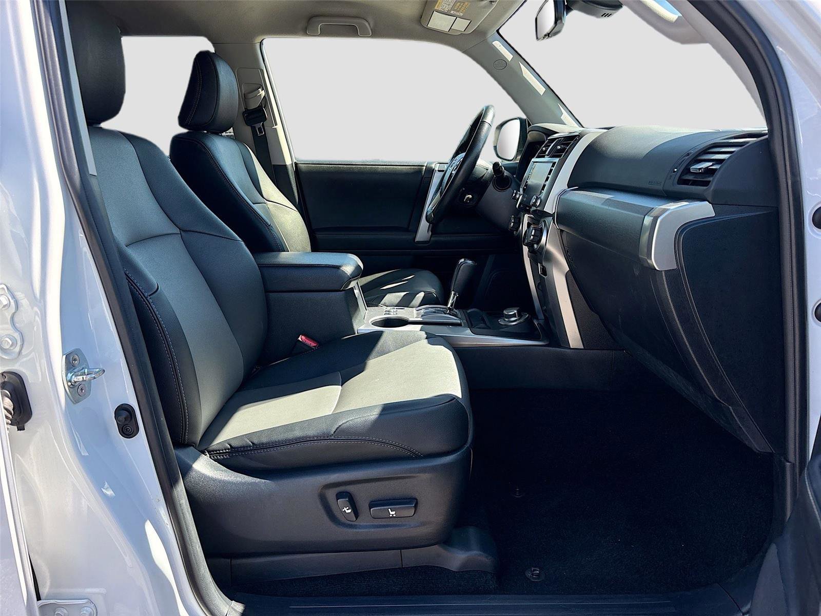 Used 2024 Toyota 4Runner SR5 Premium image 32