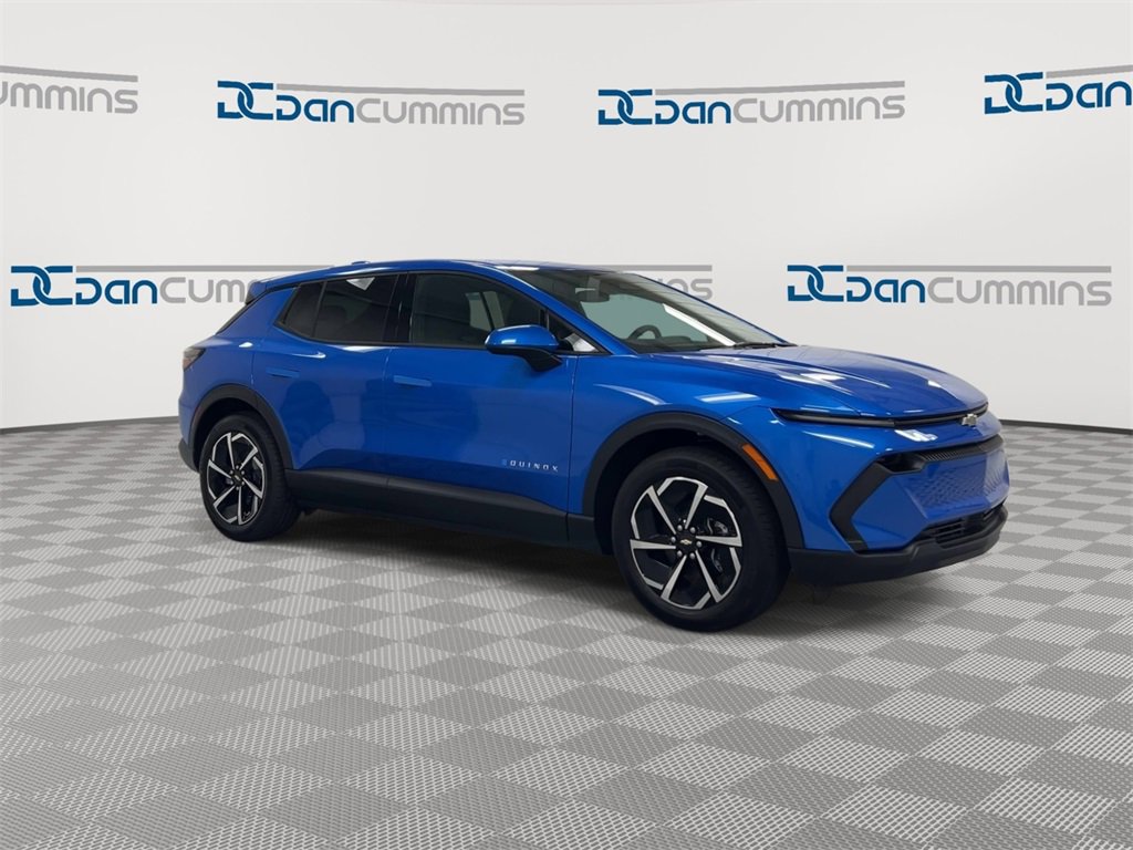 New 2026 Chevrolet Equinox EV LT image 2
