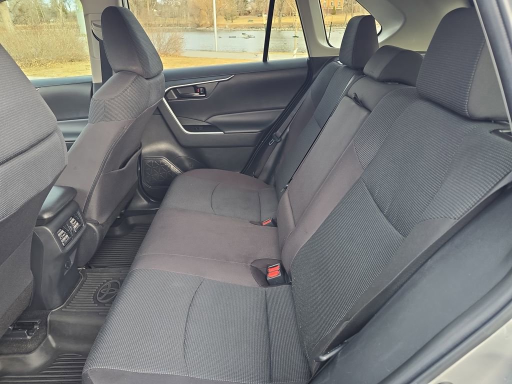 Used 2023 Toyota RAV4 LE image 24