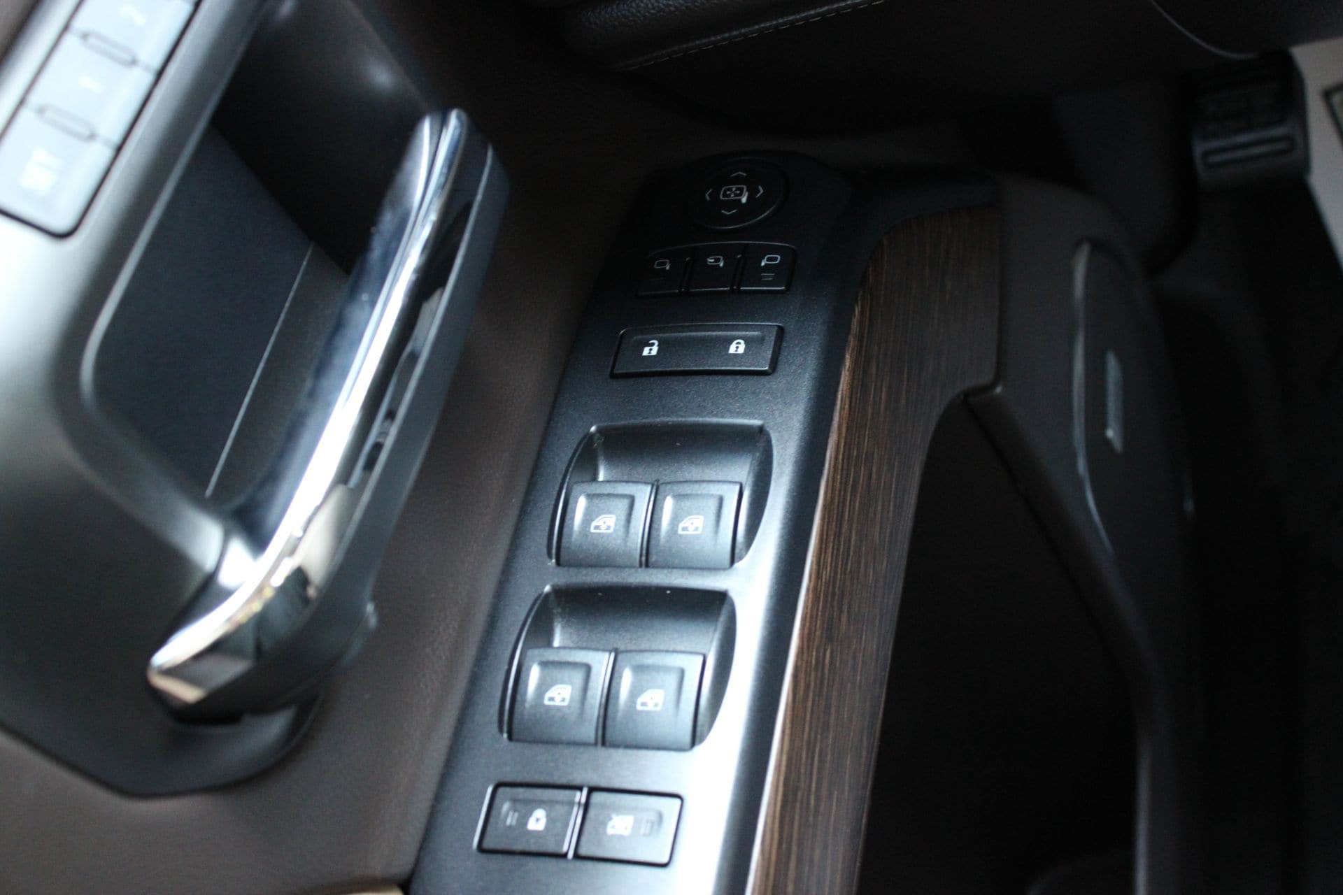 Used 2018 GMC Sierra 1500 Denali AWD/4WD image 23