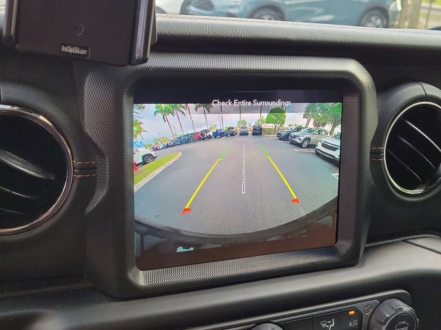 Used 2022 Jeep Wrangler Unlimited Sahara image 28