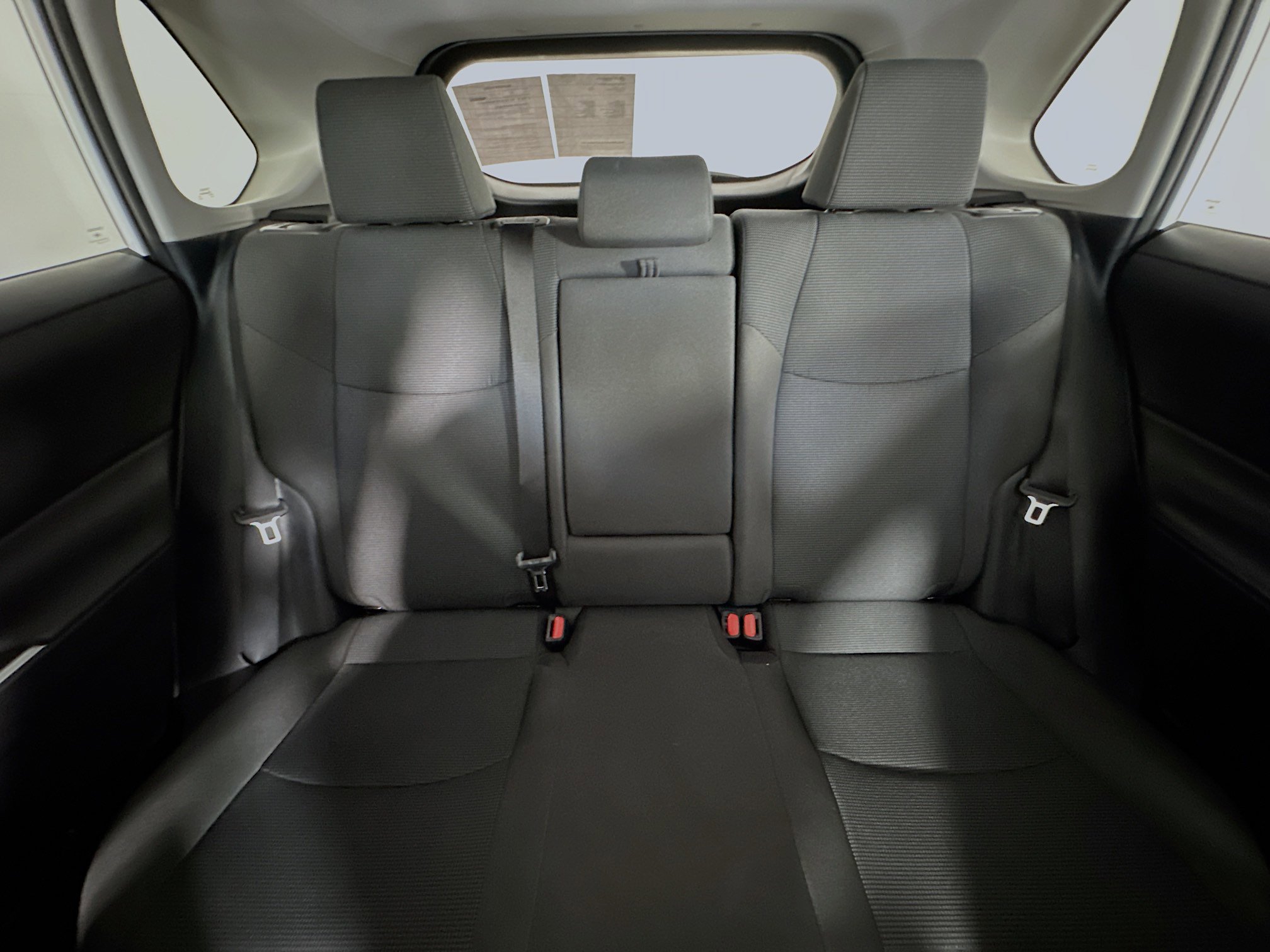 Used 2025 Toyota RAV4 LE image 28