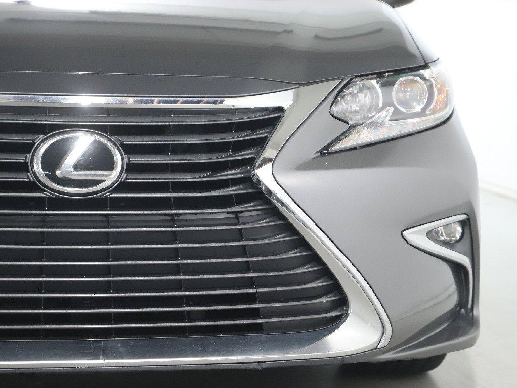 Used 2016 Lexus ES 350 w/ Accessory Package 2 FWD image 9