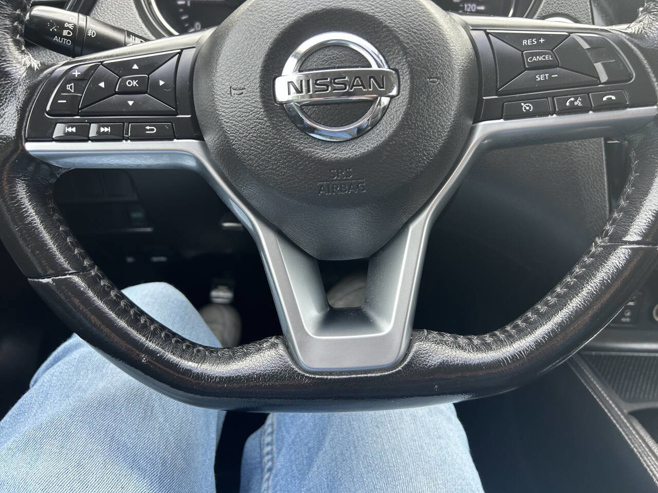 Used 2017 Nissan Rogue Sport SL FWD image 16