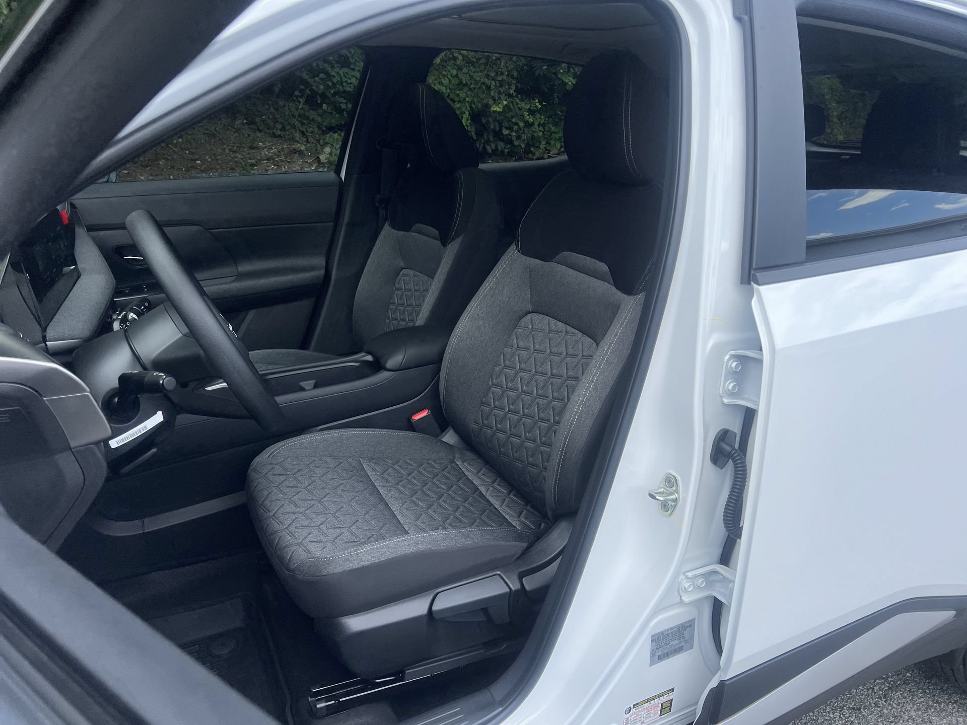 Used 2026 Nissan Kicks SV w/ SV Premium Package FWD image 19