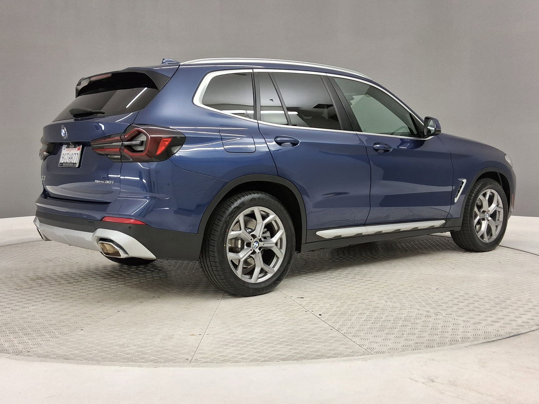 Used 2023 BMW X3 sDrive30i w/ Convenience Package RWD image 7