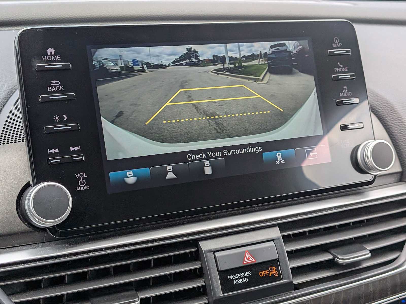 Used 2021 Honda Accord Touring image 30
