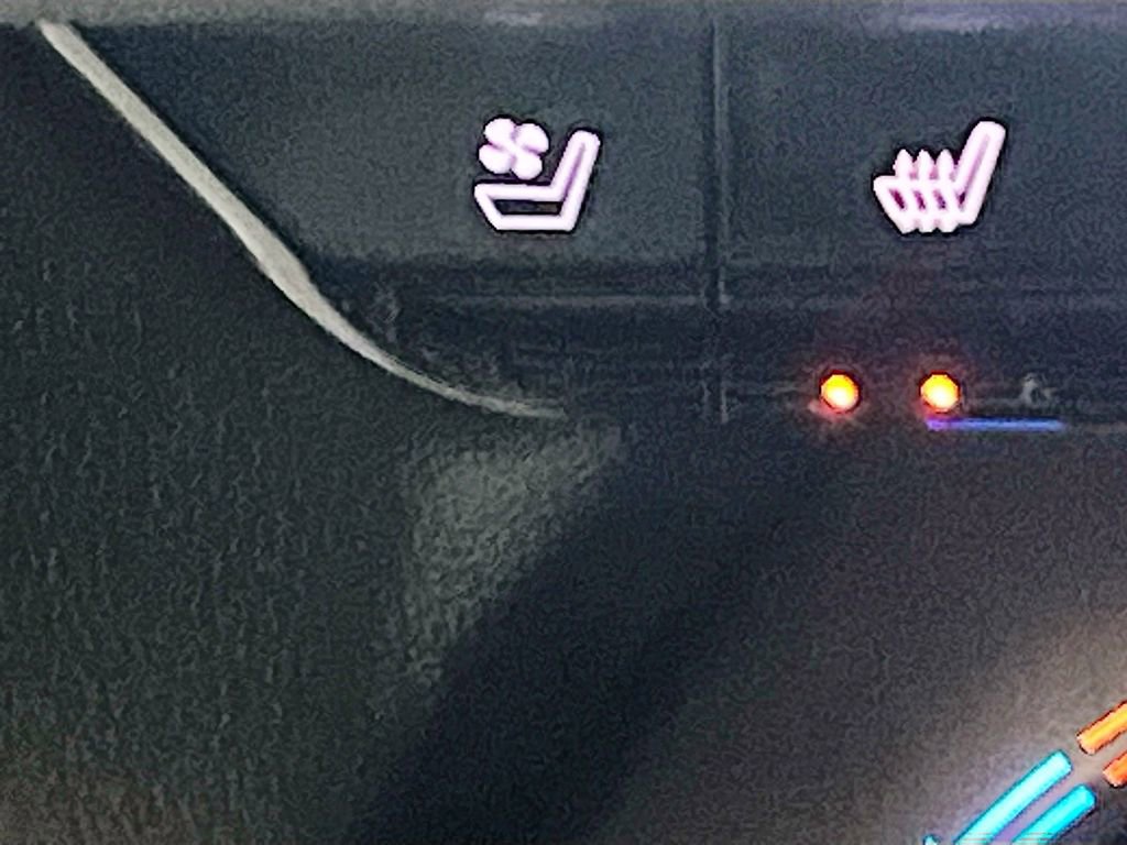 Used 2020 Chevrolet Blazer Premier image 21