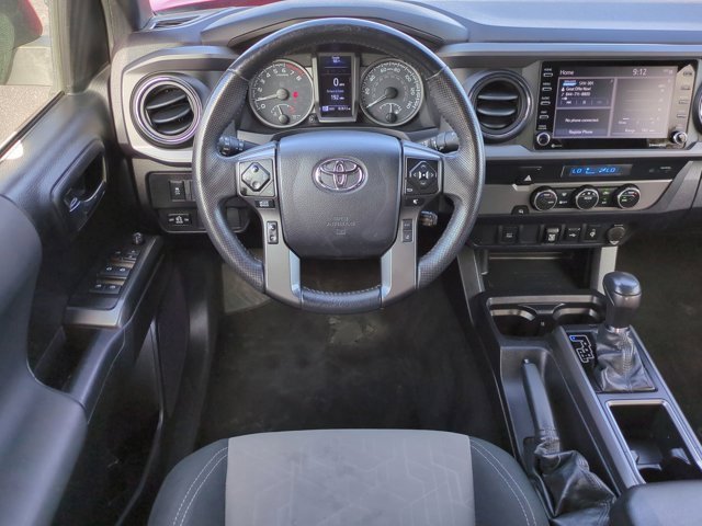 Used 2022 Toyota Tacoma TRD Off-Road image 16