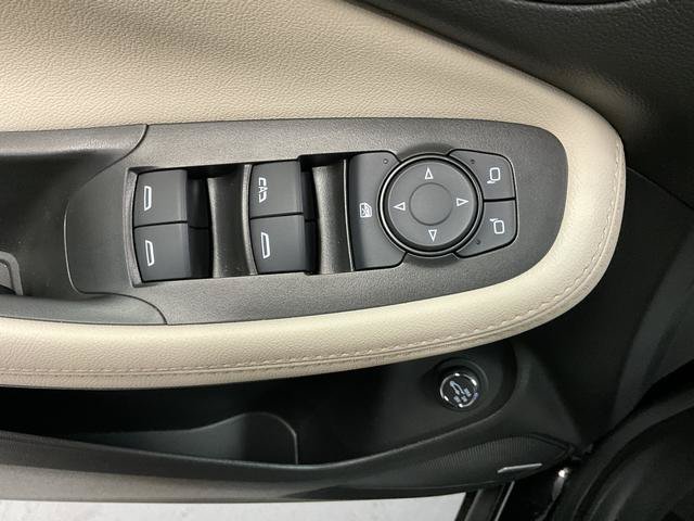 Used 2026 Buick Encore GX Avenir w/ Avenir Technology Package FWD image 11