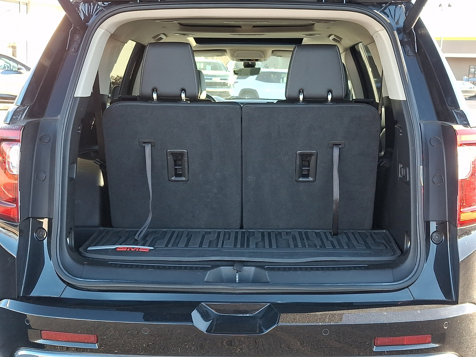 Certified 2023 GMC Acadia Denali w/ Black Diamond Edition image 28