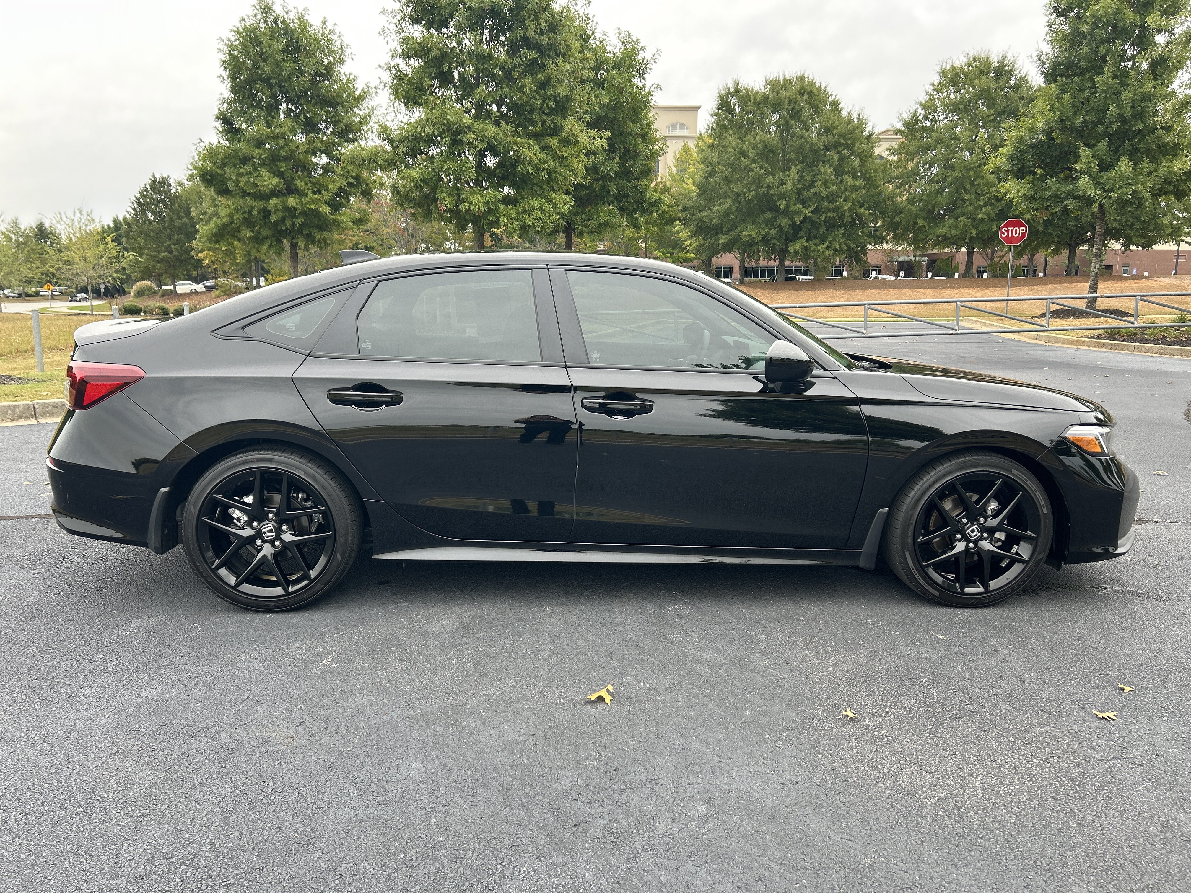 Used 2025 Honda Civic Sport image 10