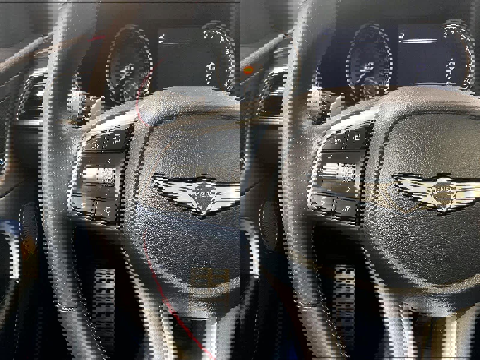 Used 2025 Genesis G70 3.3T Advanced image 23