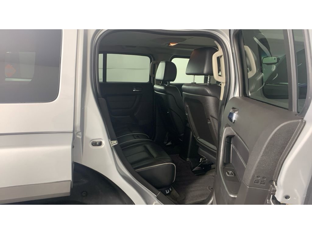 Used 2009 HUMMER H3 Alpha image 33