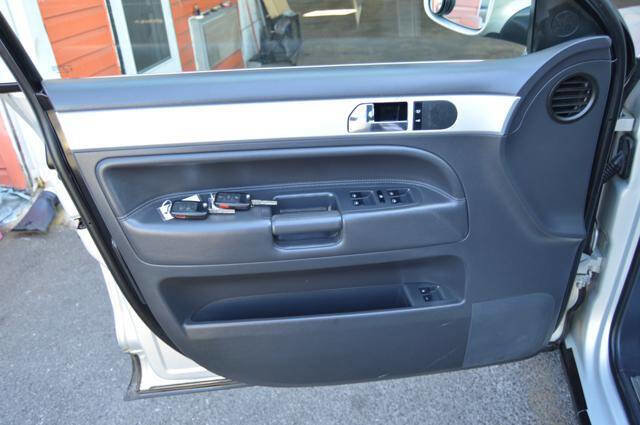 Used 2009 Volkswagen Touareg VR6 image 30