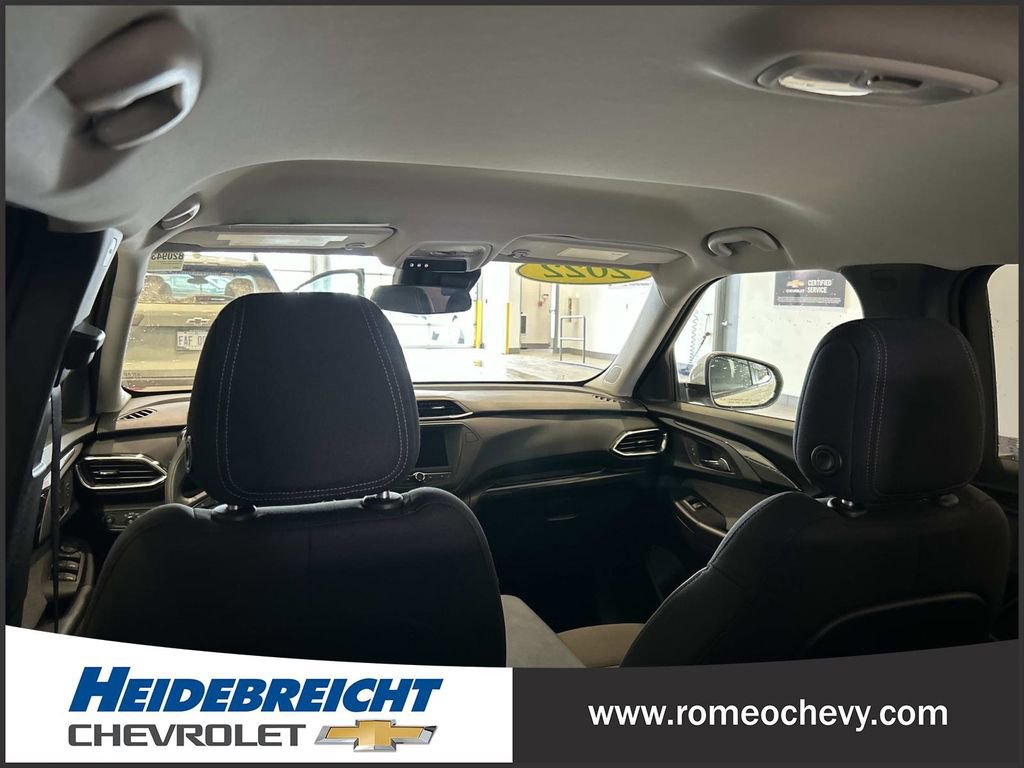 Certified 2022 Chevrolet TrailBlazer LT w/ Driver Confidence Package image 28