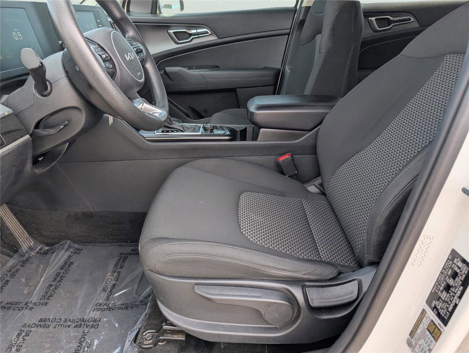 Used 2023 Kia Sportage LX image 12