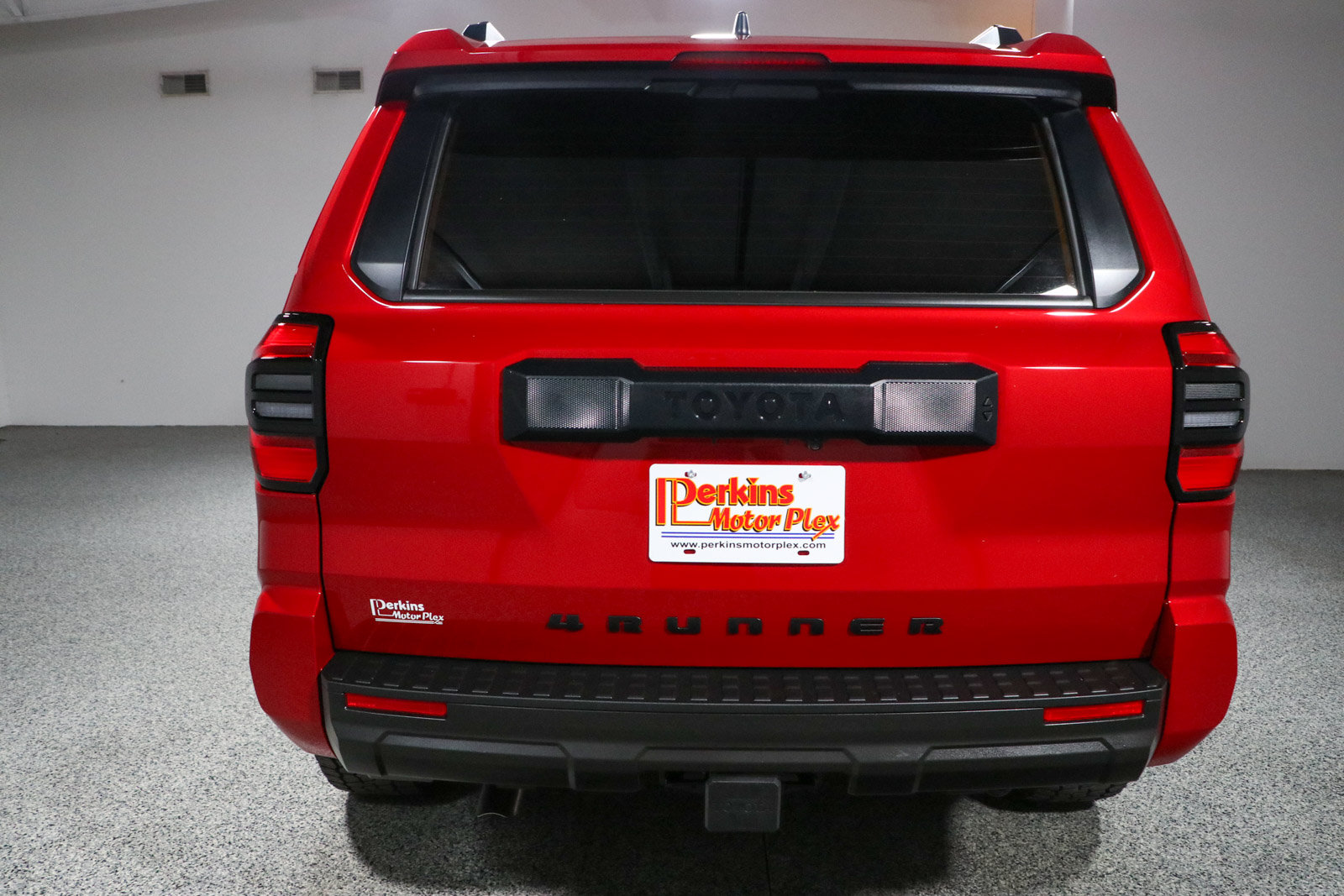 Used 2026 Toyota 4Runner SR5 AWD/4WD image 8