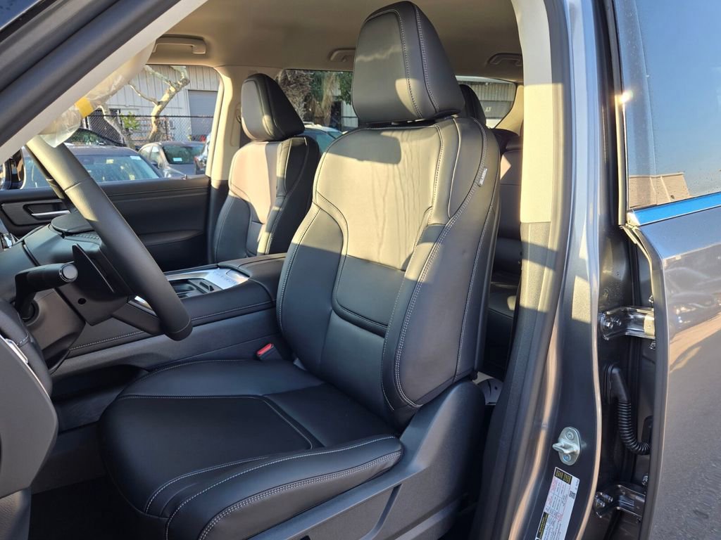 New 2026 Nissan Armada SV RWD image 9