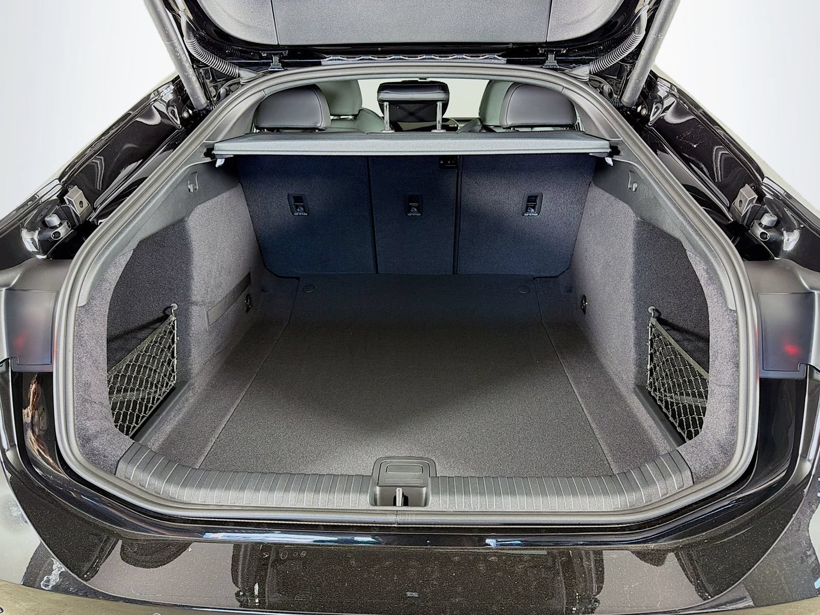 New 2027 Audi A6 e-tron Premium Plus AWD/4WD image 26