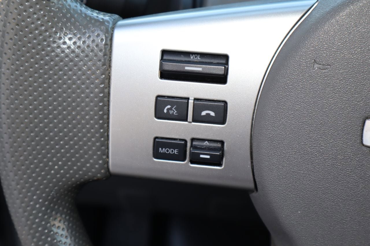 Used 2020 Nissan Frontier SV AWD/4WD image 11