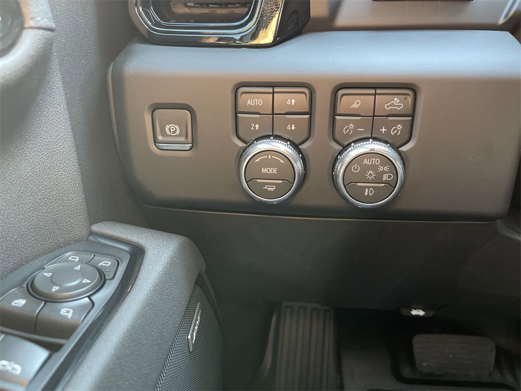 New 2026 GMC Sierra 1500 AT4 w/ AT4 Premium Package image 18