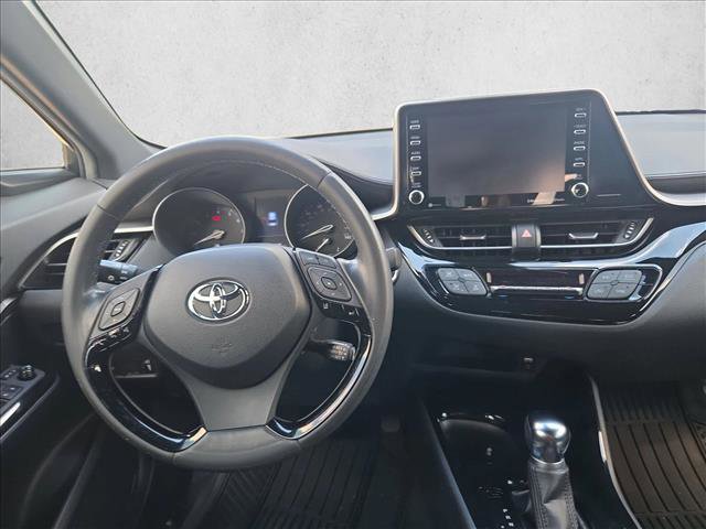 Used 2019 Toyota C-HR XLE FWD image 16