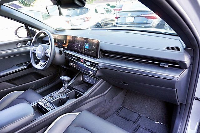Used 2025 Kia K5 GT-Line image 10