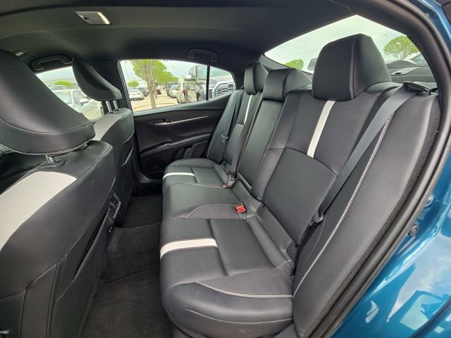 Used 2026 Toyota Camry SE w/ Convenience Package image 13