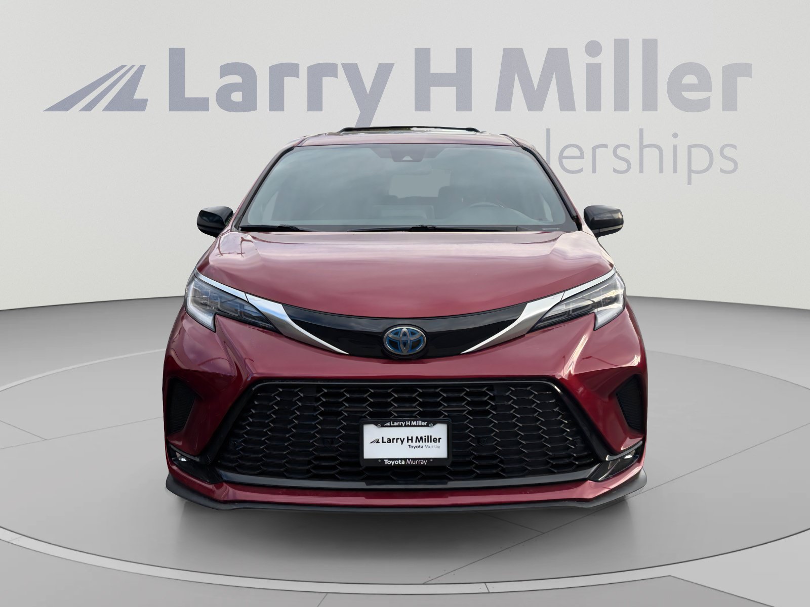 Used 2022 Toyota Sienna XSE w/ XSE Plus Package AWD/4WD image 8