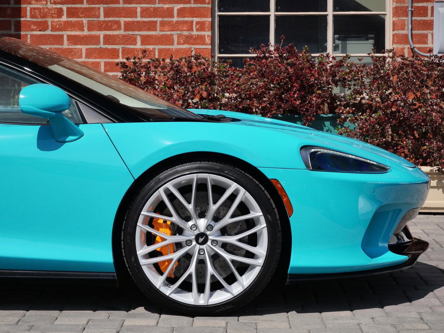 Used 2023 McLaren GT RWD image 7