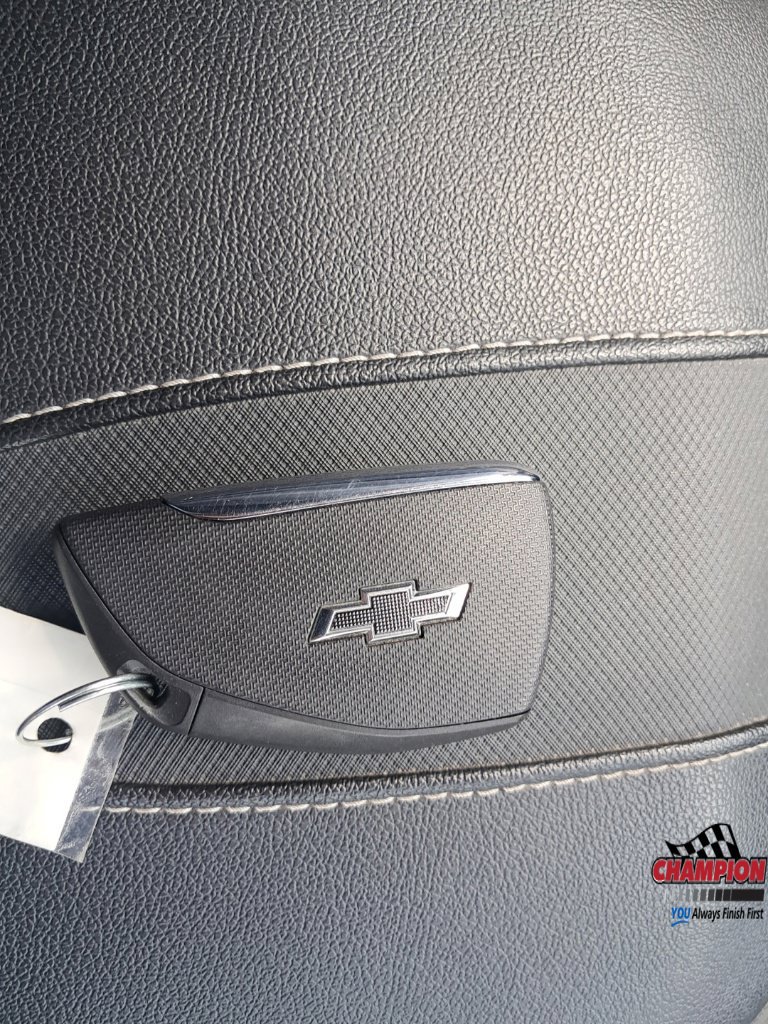 Used 2025 Chevrolet Traverse Z71 w/ Enhanced Driving Package AWD/4WD image 32