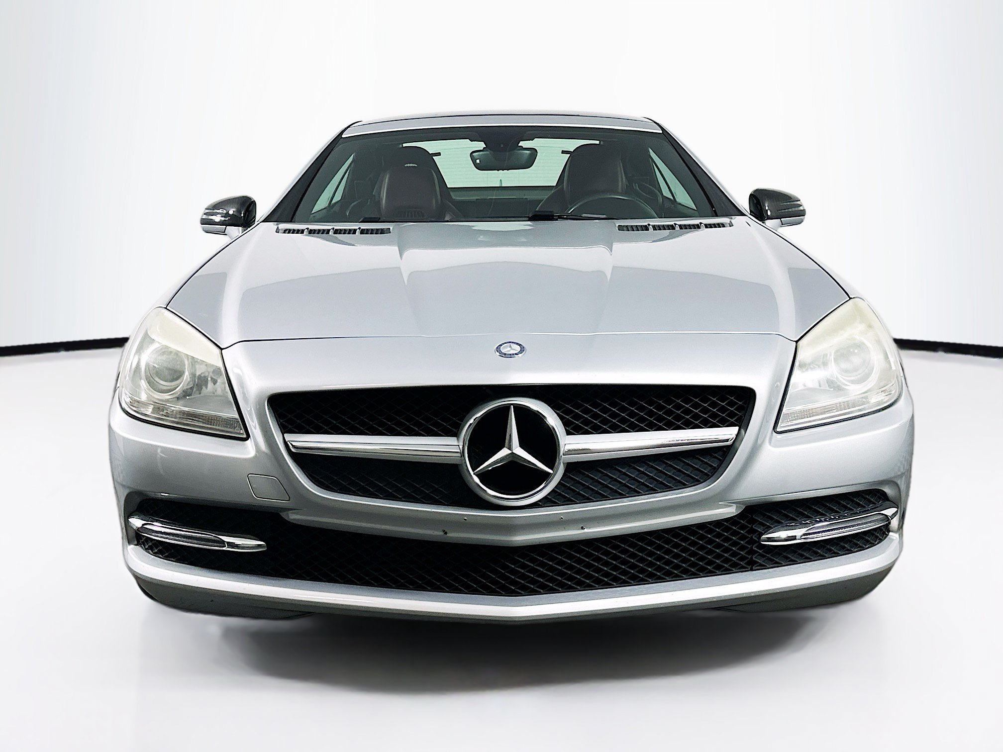 Used 2015 Mercedes-Benz SLK 250 image 2