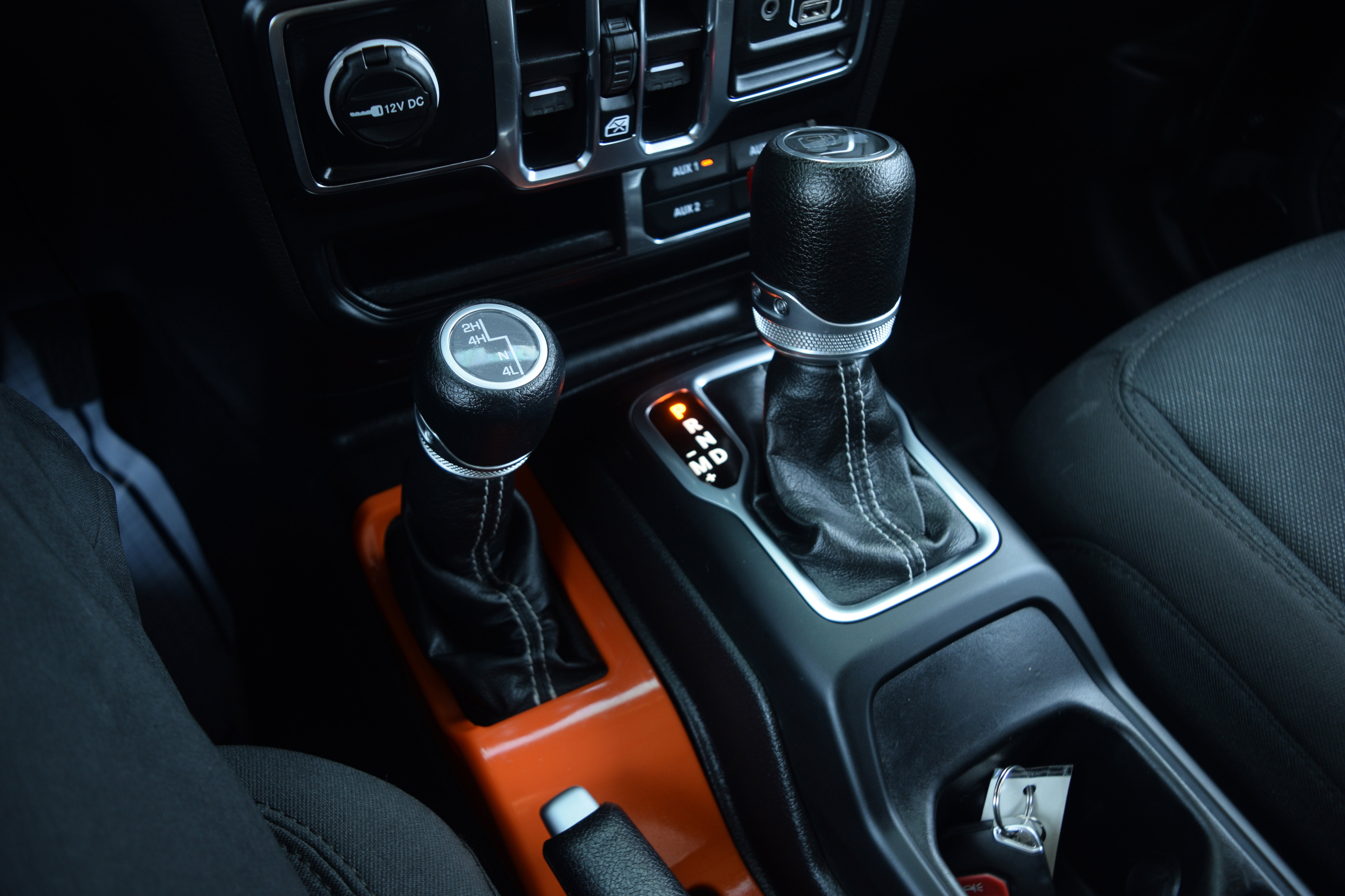 Used 2022 Jeep Wrangler Unlimited Sahara w/ Cold Weather Group image 12