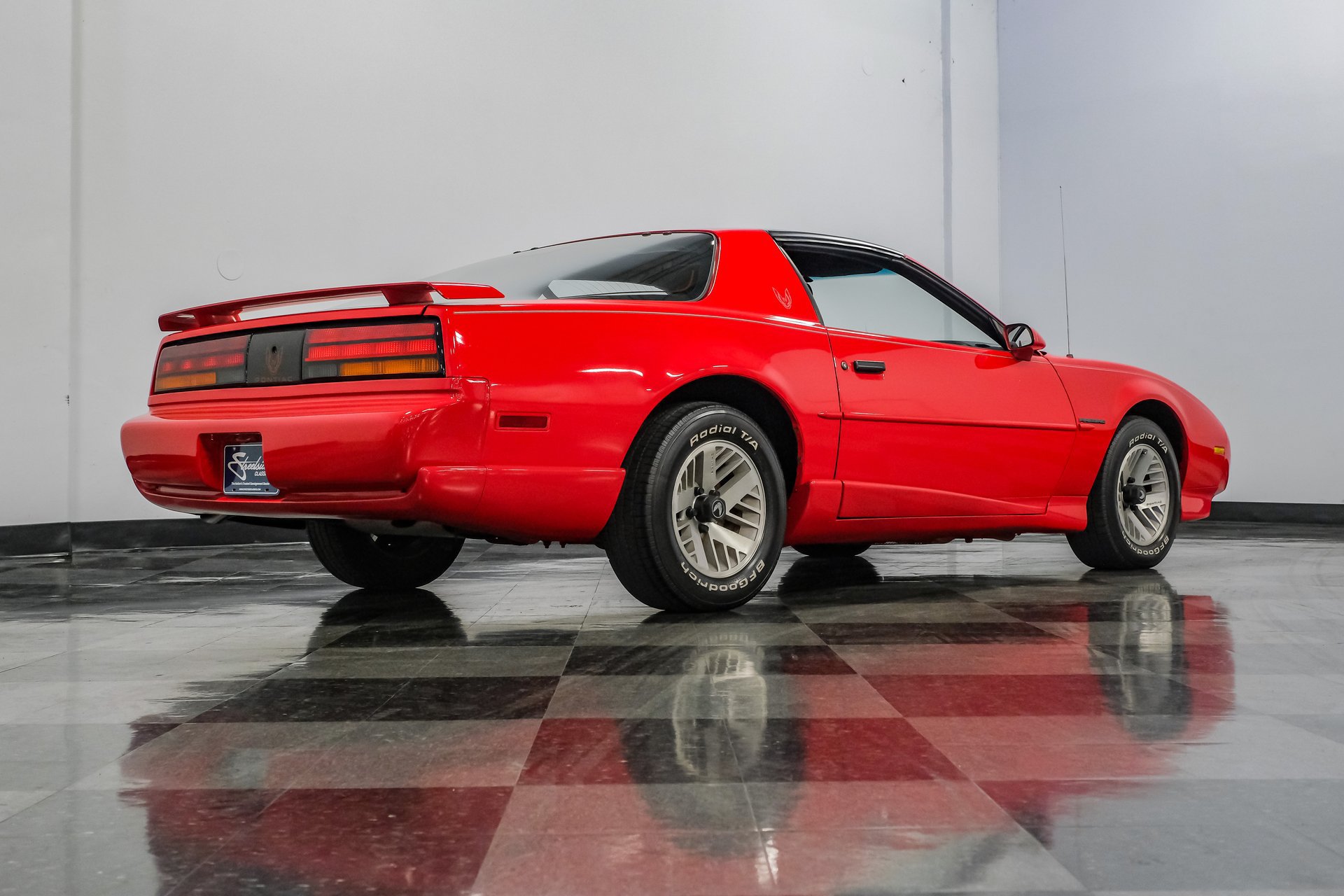 Used 1992 Pontiac Firebird Coupe RWD image 27