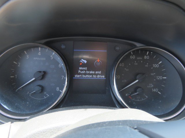 Used 2021 Nissan Rogue Sport SL w/ Premium Package FWD image 21