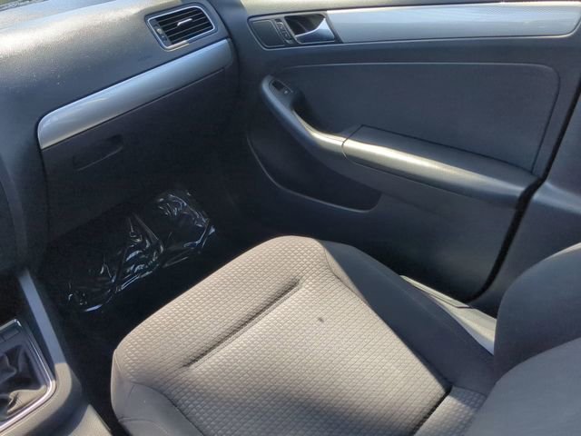 Used 2015 Volkswagen Jetta SE FWD image 15