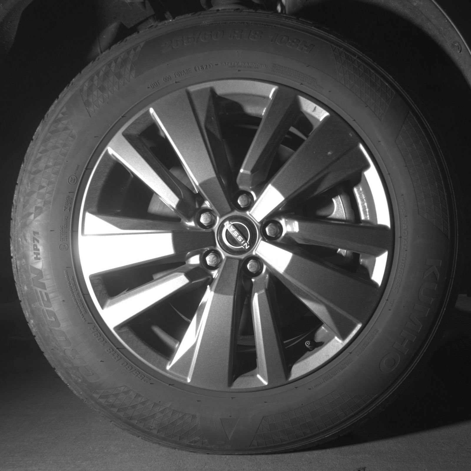 Used 2025 Nissan Pathfinder SV FWD image 21