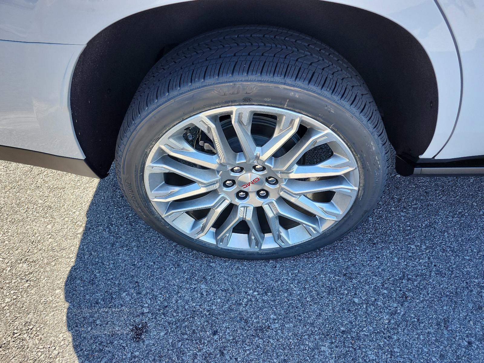 New 2026 GMC Yukon Denali image 5