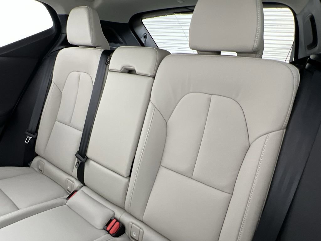 New 2026 Volvo XC40 B5 Plus w/ Climate Package image 22
