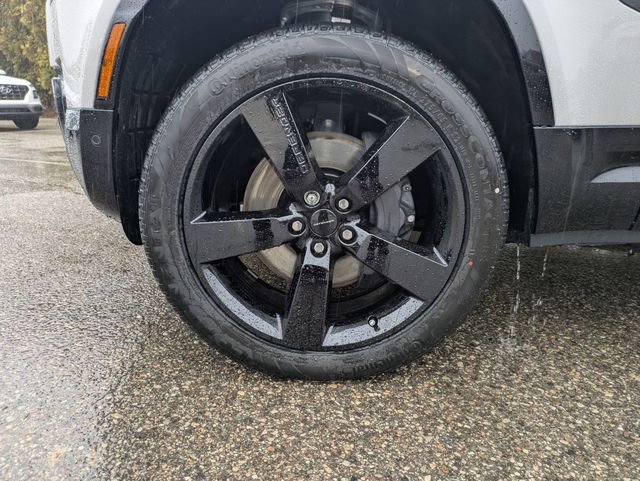 New 2026 Land Rover Defender 110 X-Dynamic SE image 21