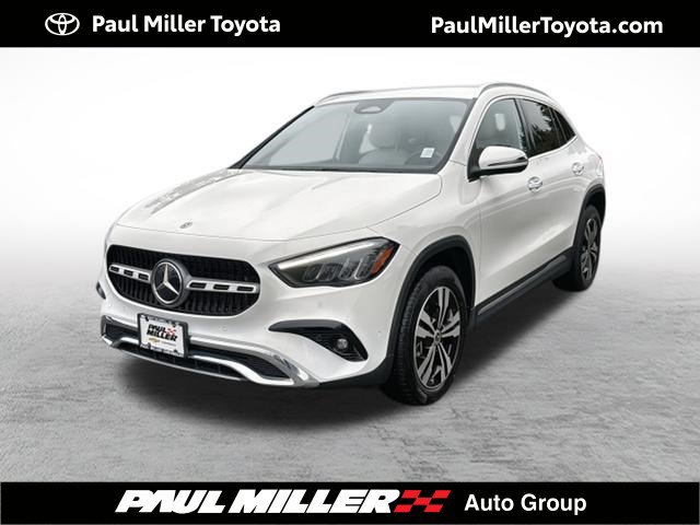 Used 2025 Mercedes-Benz GLA 250 4MATIC w/ Winter Package image 1
