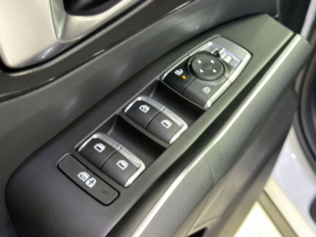 Used 2025 Kia Sorento S w/ Panoramic Sunroof Package image 15